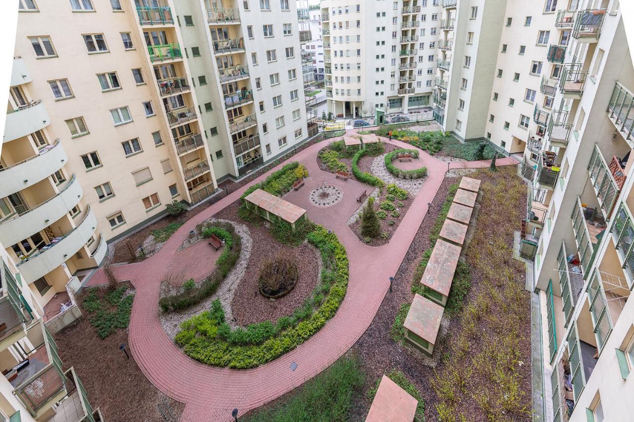 Bukowinska 12 Prywatne Mieszkanie 80M2 Z Dwiema Sypialniami I Balkonem 2X Bezplatne Miejsca Parkingowe Samodzielne Zameldowanie! Private Garage! Self Check-In System! Warschau Exterior foto