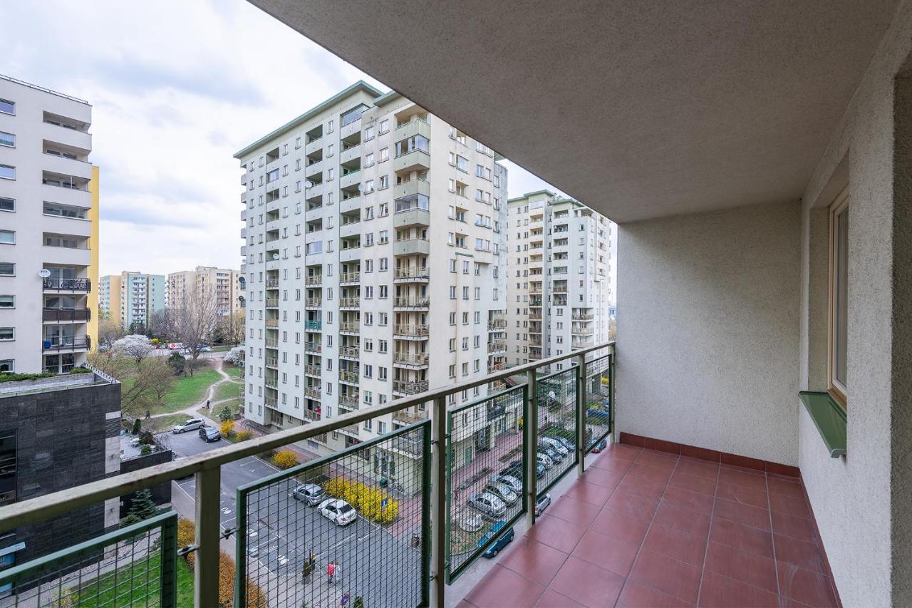 Bukowinska 12 Prywatne Mieszkanie 80M2 Z Dwiema Sypialniami I Balkonem 2X Bezplatne Miejsca Parkingowe Samodzielne Zameldowanie! Private Garage! Self Check-In System! Warschau Exterior foto